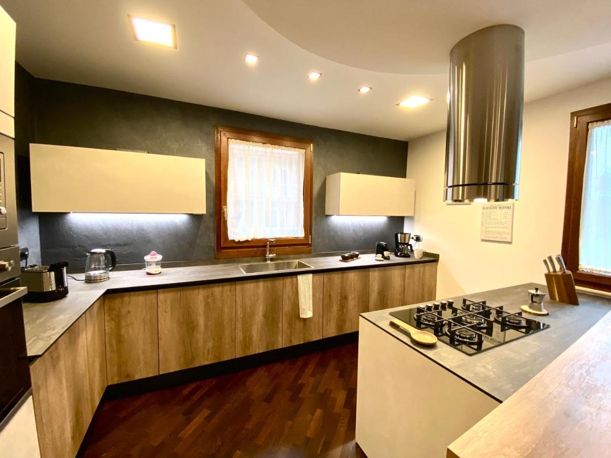 Apartament Wood Luxury House Pescara Zewnętrze zdjęcie