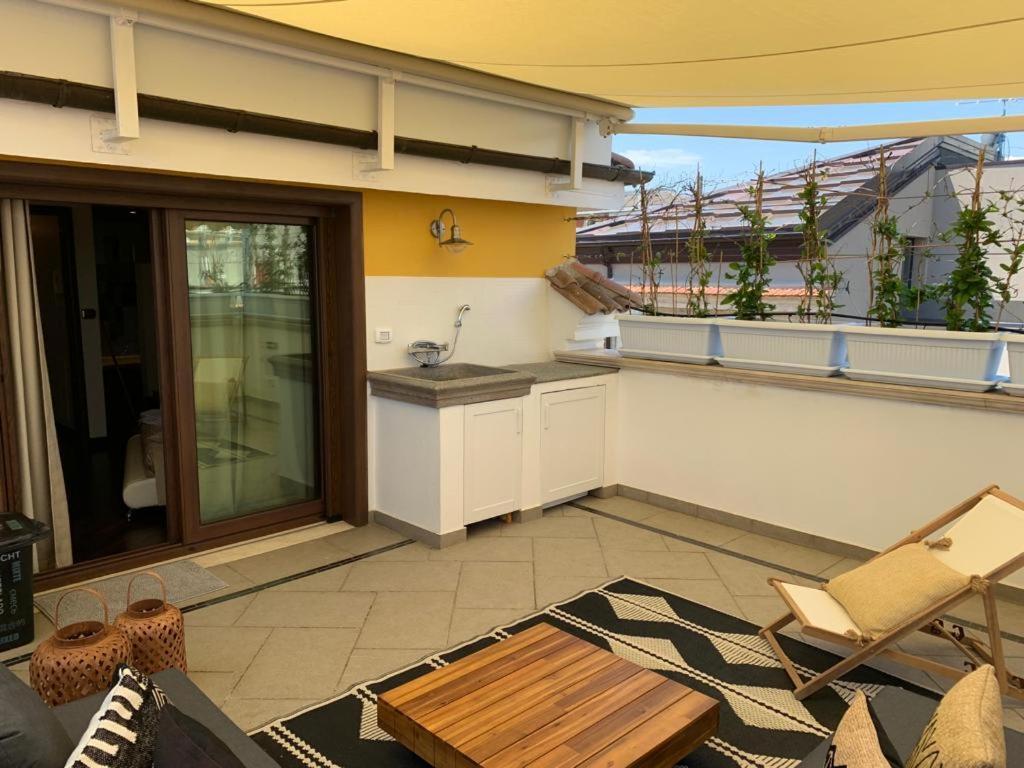 Apartament Wood Luxury House Pescara Zewnętrze zdjęcie